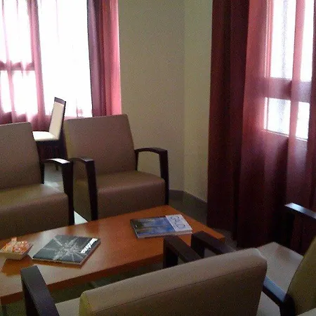 Madanis Liceo Szálloda 3*