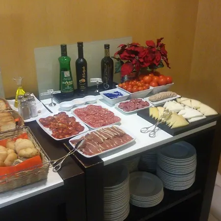 Hotel Madanis Liceo 3*