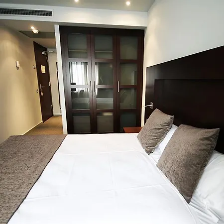 Madanis Liceo Hotel L'Hospitalet de Llobregat