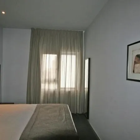 Hotel Madanis Liceo L'Hospitalet de Llobregat